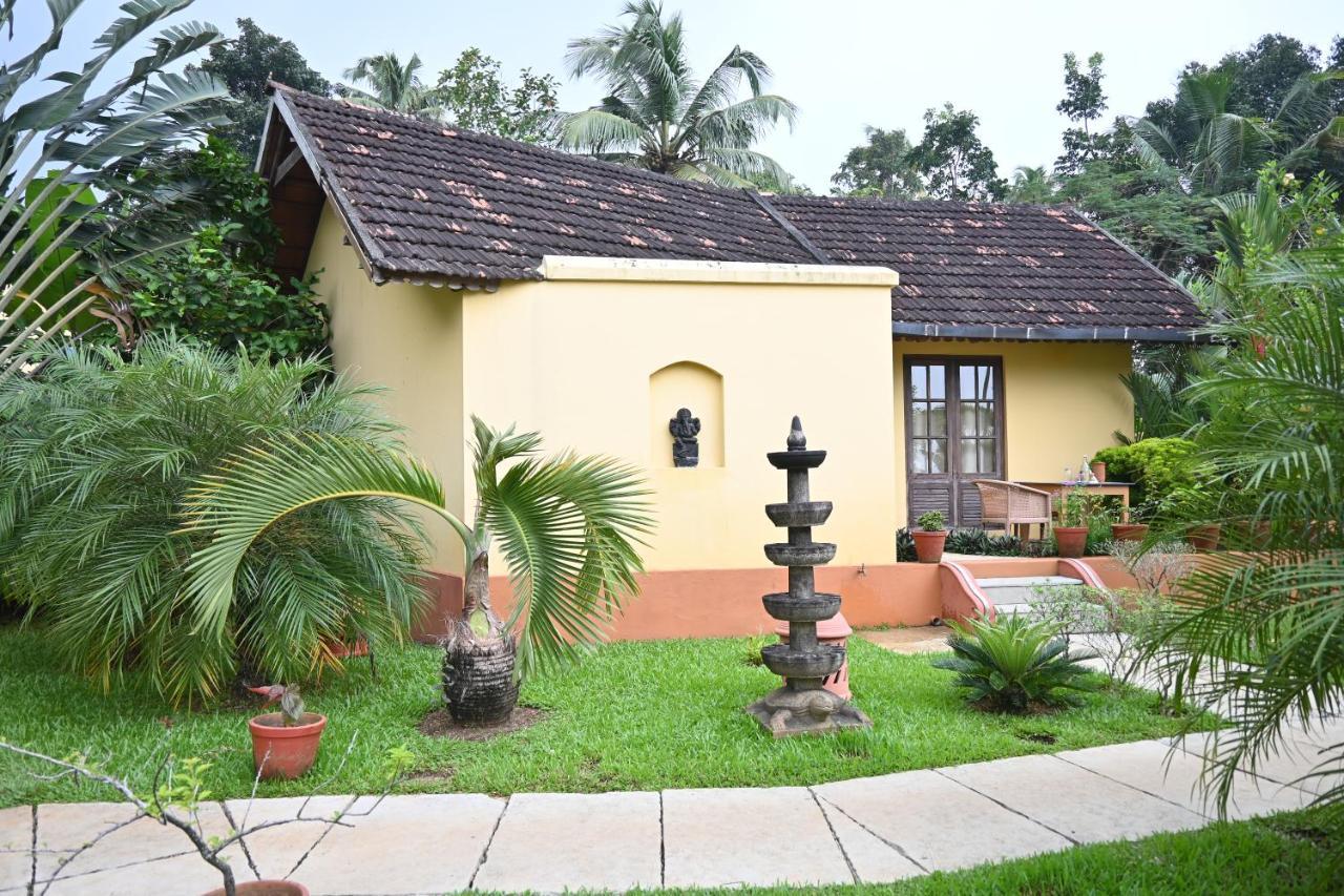 Ameya Kerala Hotel Alappuzha Ngoại thất bức ảnh