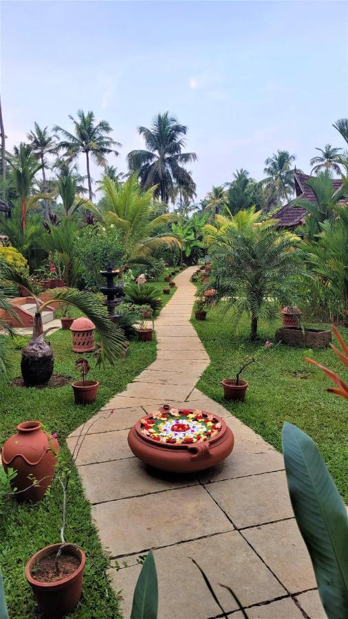 Ameya Kerala Hotel Alappuzha Ngoại thất bức ảnh