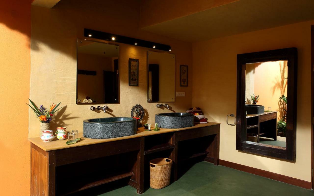 Ameya Kerala Hotel Alappuzha Ngoại thất bức ảnh